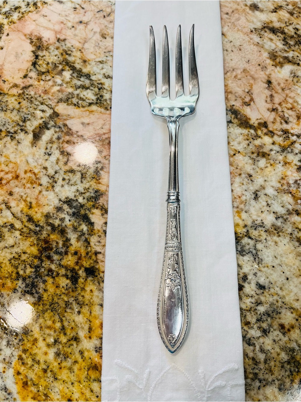 WSC19 by Webster Co - 1910
Sterling Silver Serving Fork